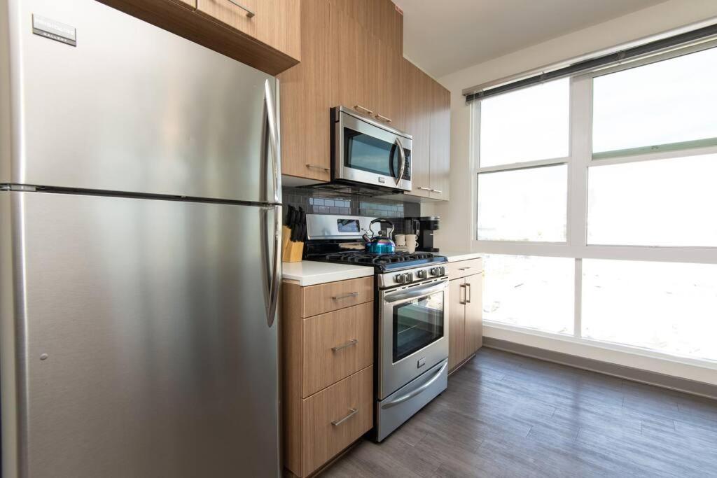 Centrally Located Apartments With Free Parking Glendale Bagian luar foto